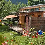 Chalet Loft Sued *