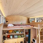 Loft Sued *